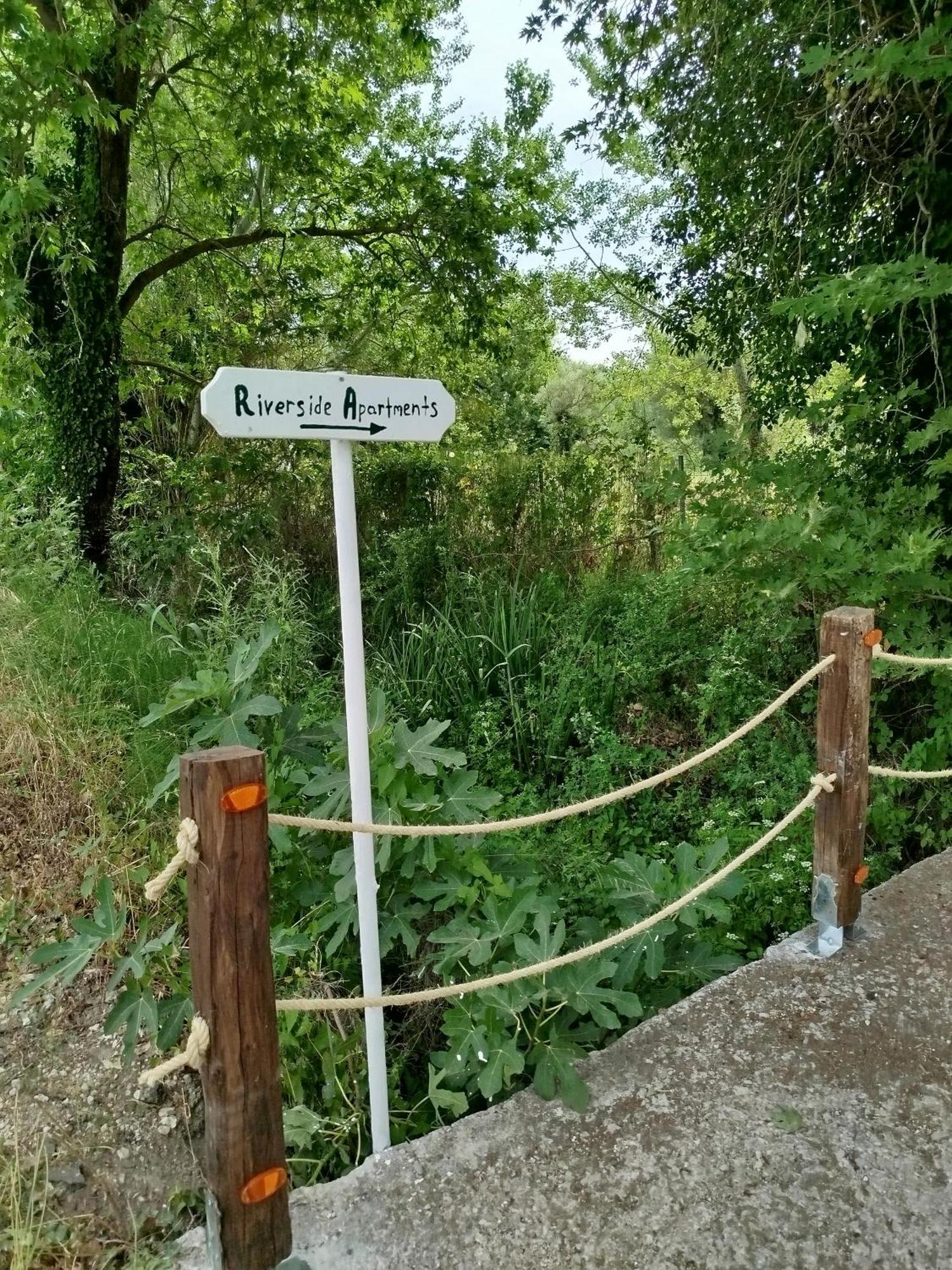 ואסיליקי Riverside Αpartments מראה חיצוני תמונה